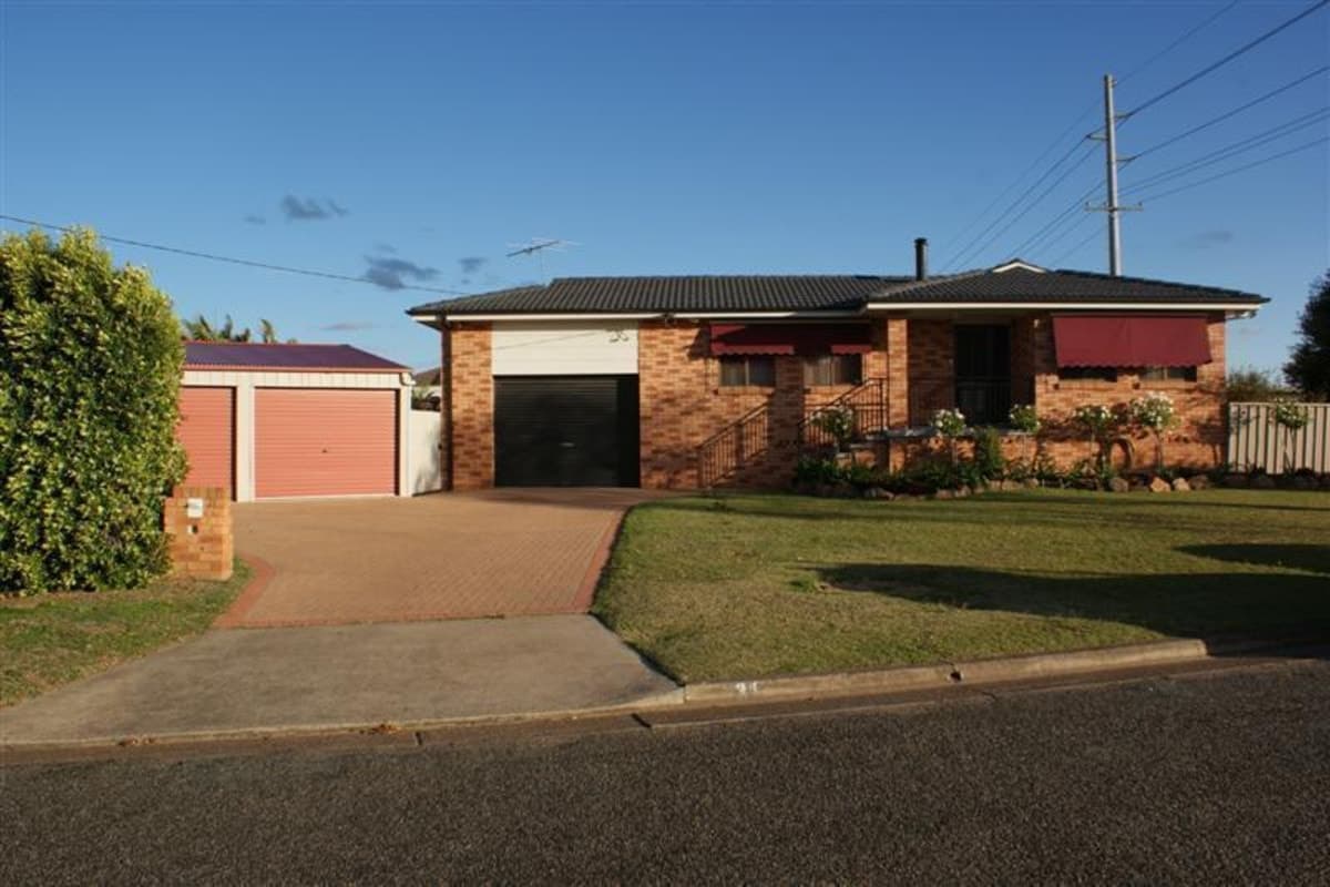 848 Sq M Block...3 Car Garaging...pool, Contact Us, Singleton - Image 1