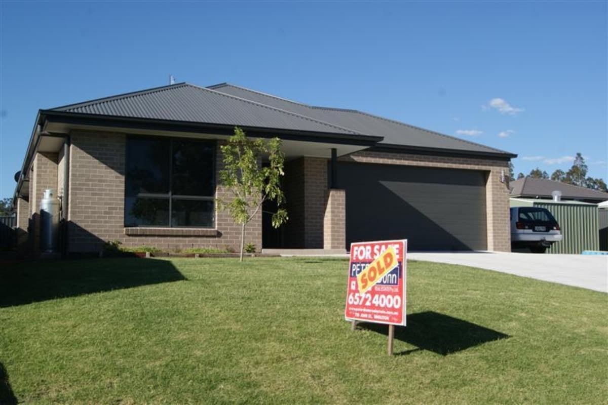 35 Nowlan Crescent, SINGLETON NSW 2330, Singleton - Image 1