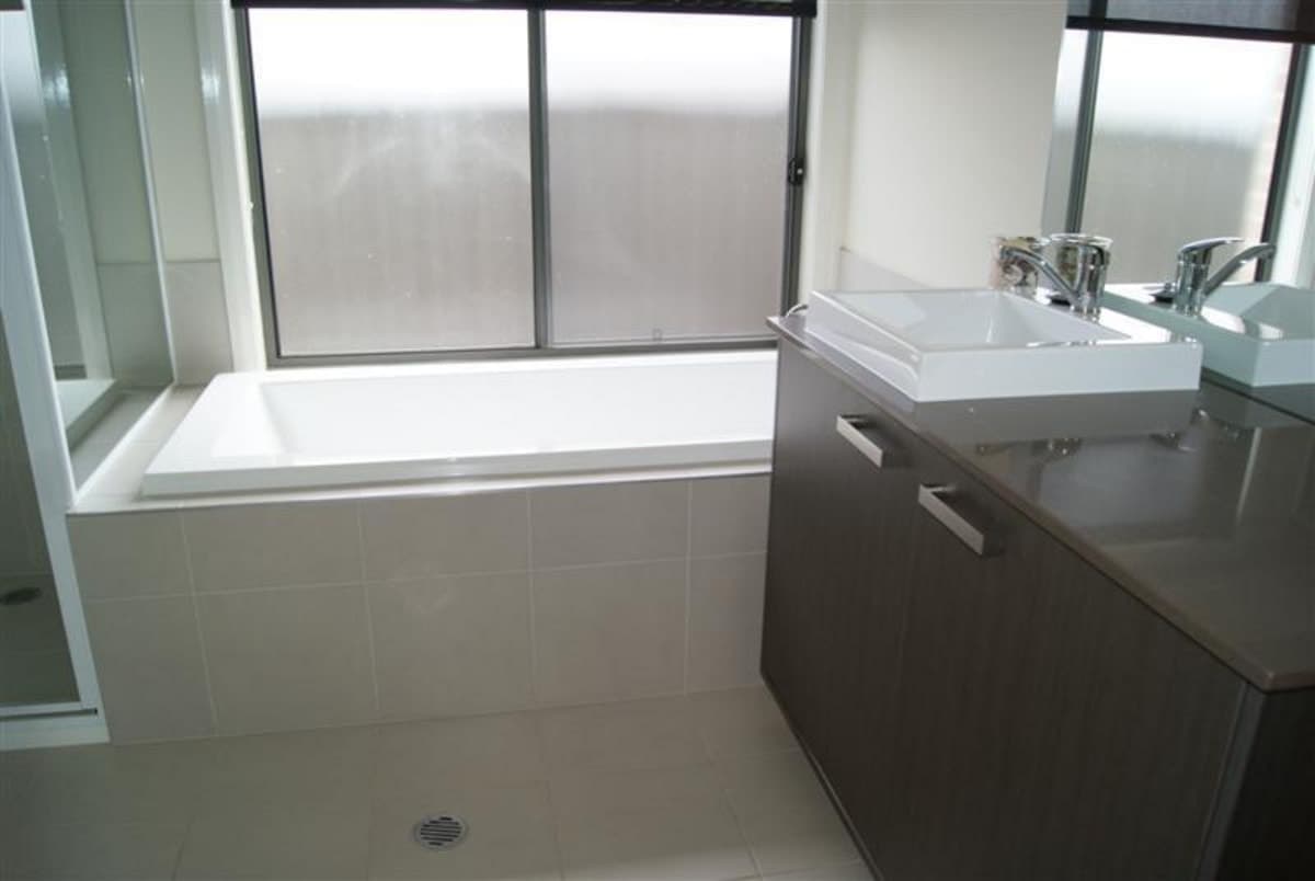 35 Nowlan Crescent, SINGLETON NSW 2330, Singleton - Thumbnail 2