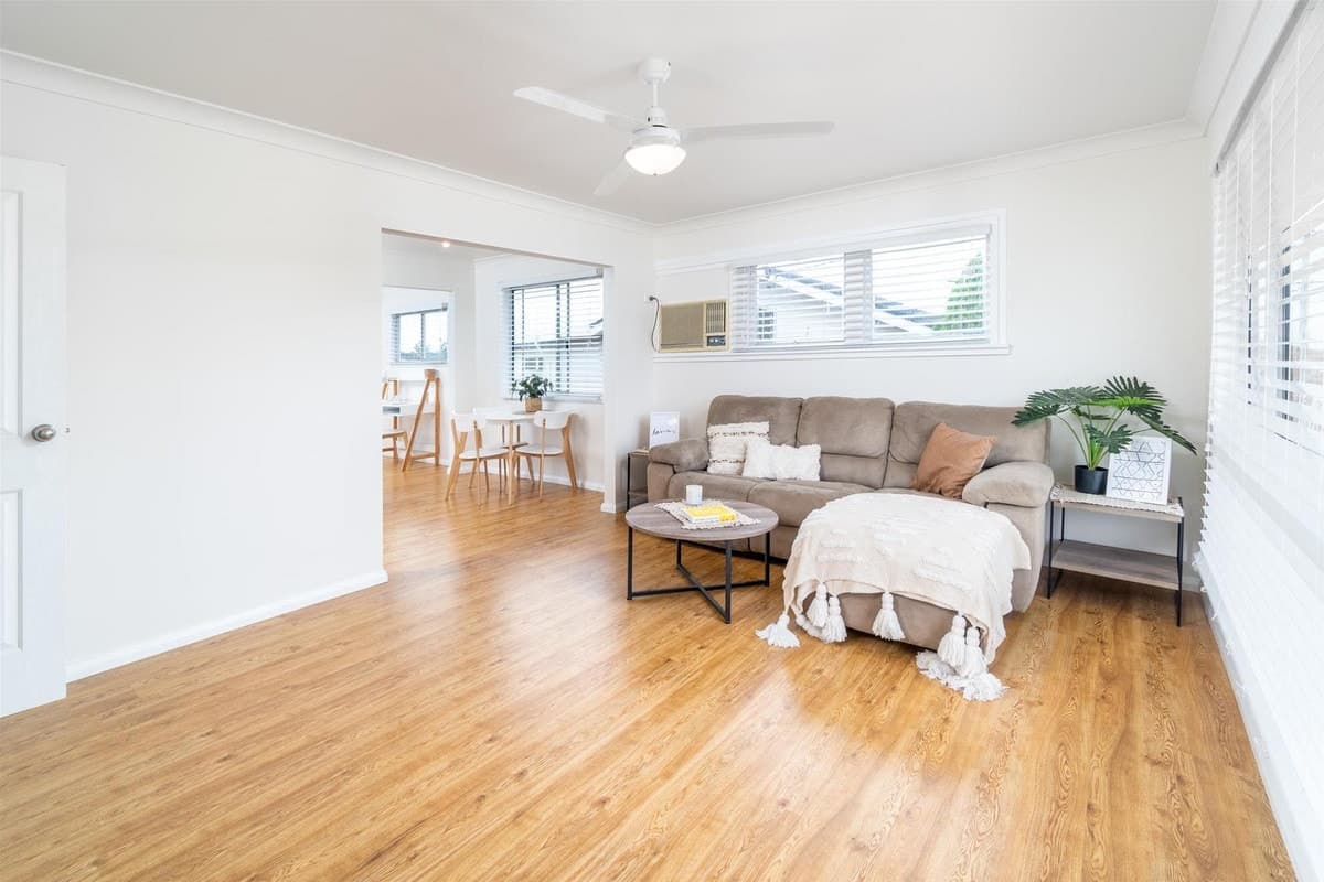 8 Lawson Avenue, SINGLETON NSW 2330, Singleton - Thumbnail 2