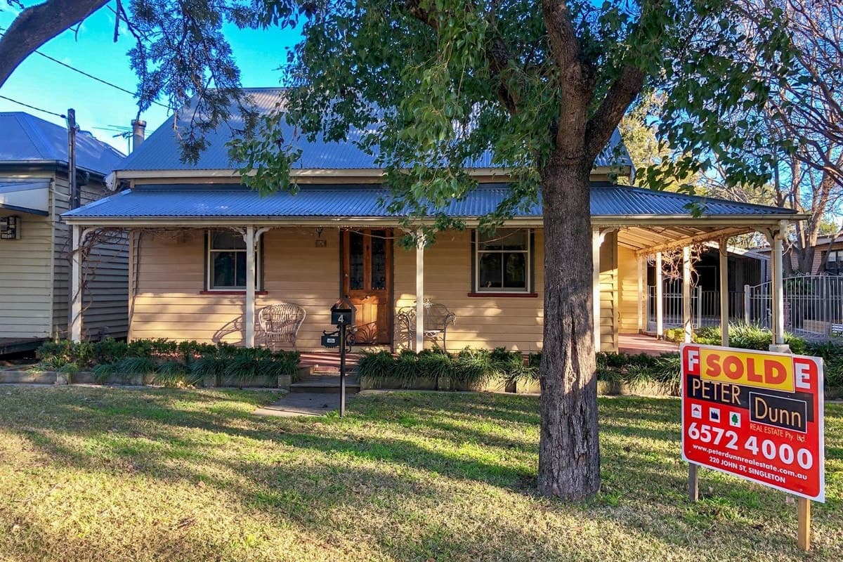 4 Curtis Street, SINGLETON NSW 2330, Singleton - Image 1