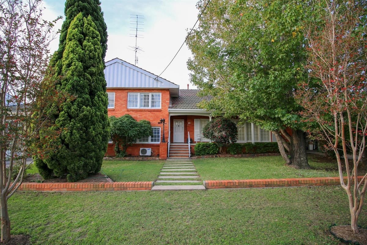24 Barton Avenue, SINGLETON NSW 2330, Singleton - Image 1