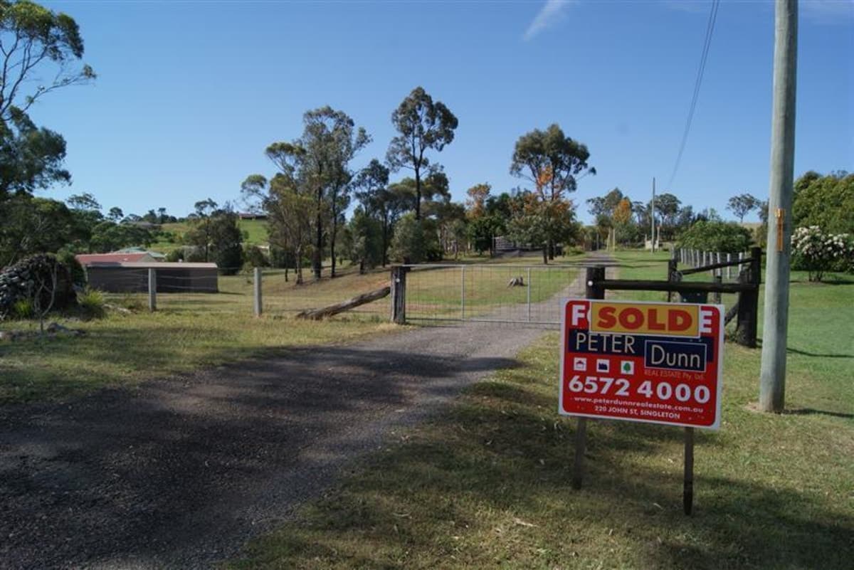 4 Park View Crescent, SINGLETON NSW 2330, Singleton - Image 1