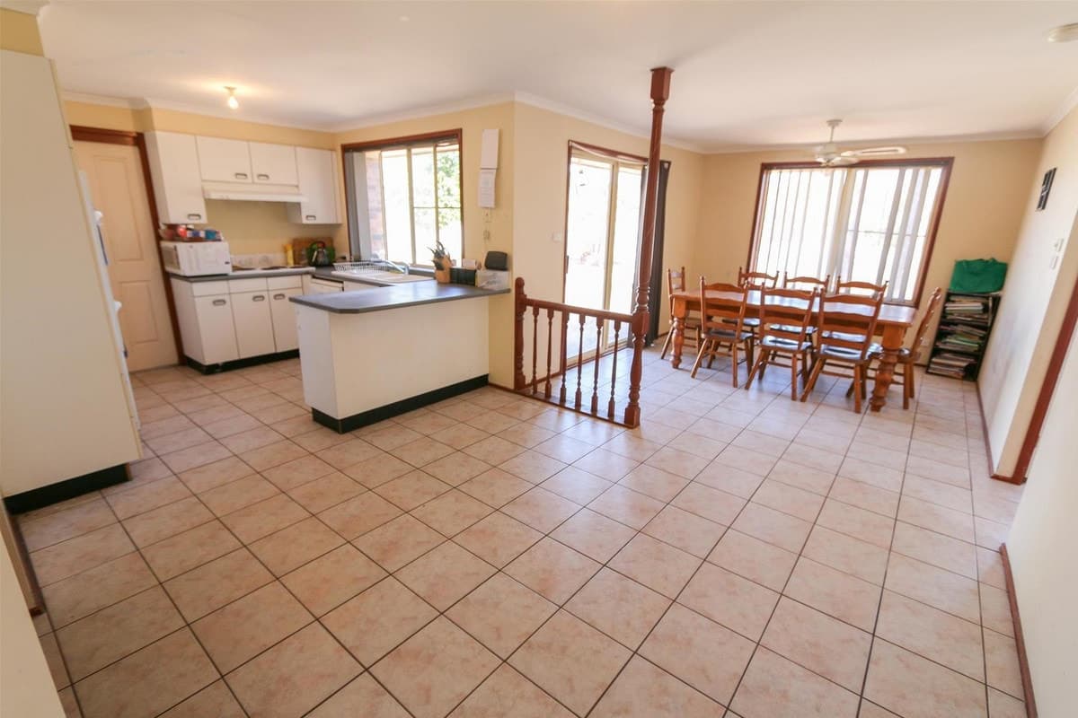 128 Gardner Circuit, SINGLETON NSW 2330, Singleton - Thumbnail 2