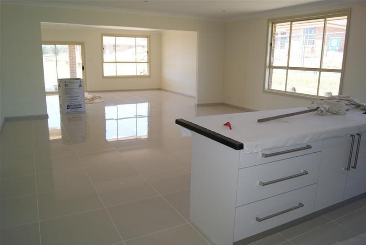 4 McGrogan Avenue, SINGLETON NSW 2330, Singleton - Thumbnail 2