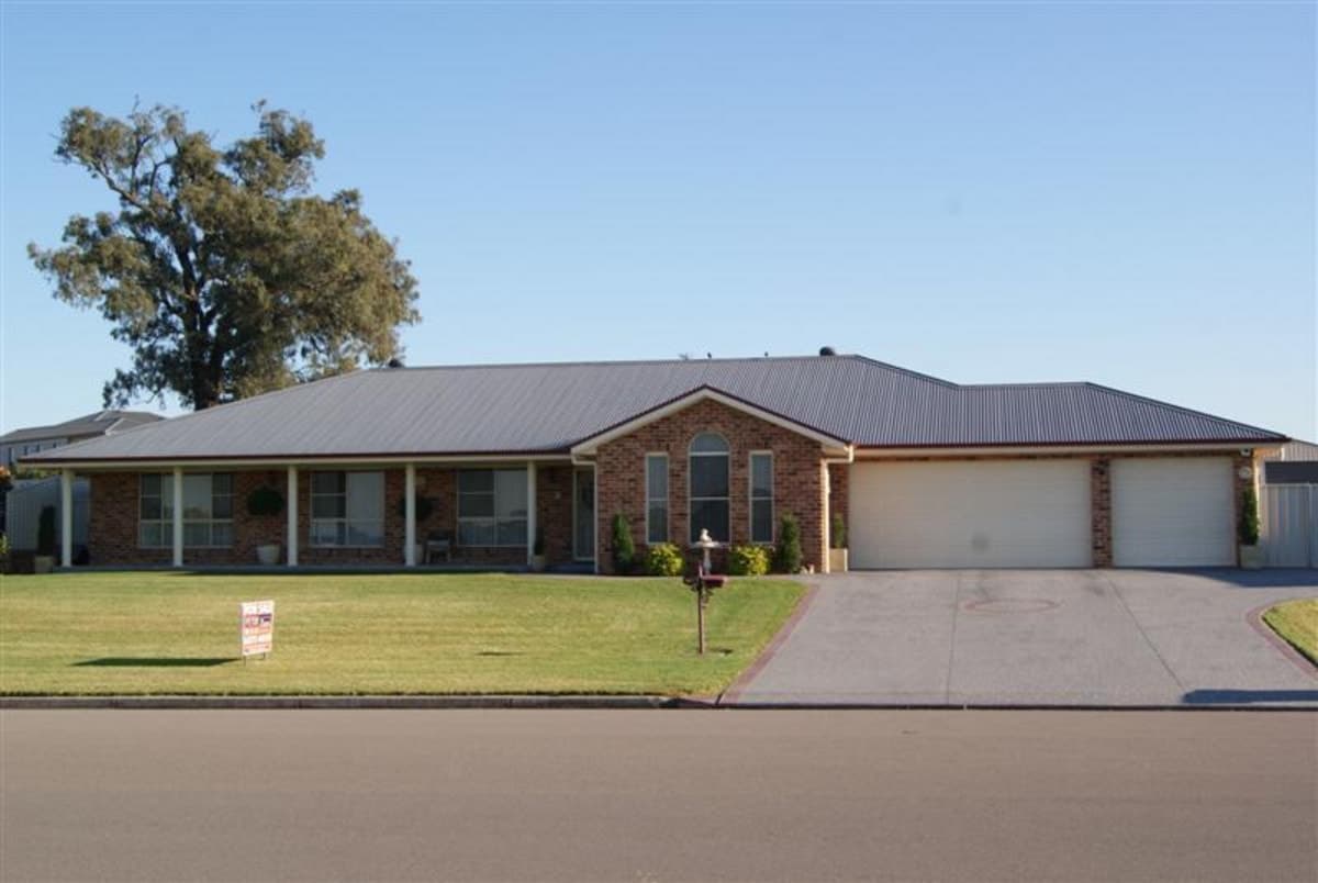 147 Casey Drive, SINGLETON NSW 2330, Singleton - Image 1
