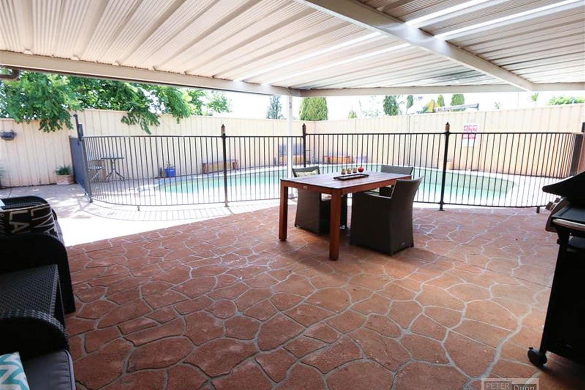 10 Lisbon Close, SINGLETON NSW 2330, Singleton - Thumbnail 2