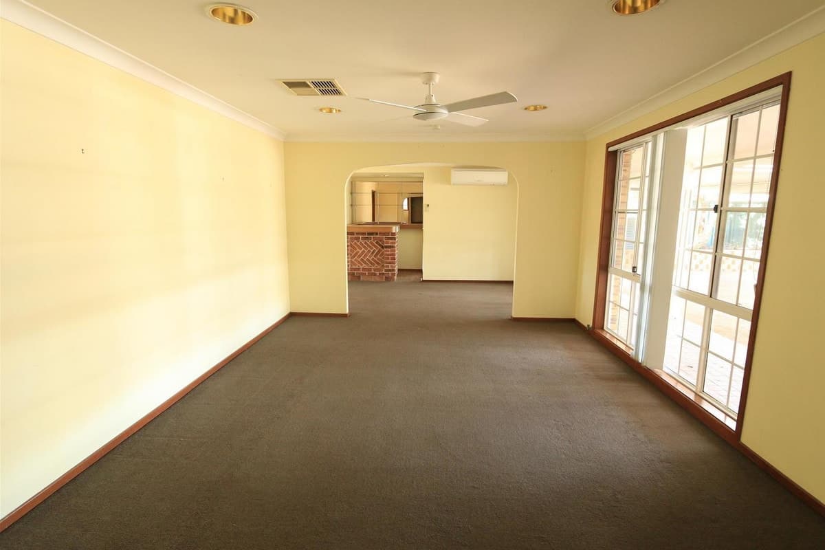 10 Lisbon Close, SINGLETON NSW 2330, Singleton - Thumbnail 3