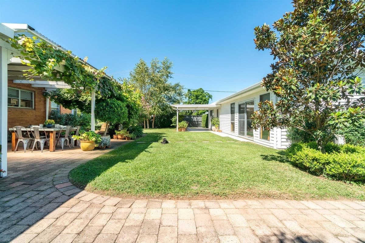 1890 Square Metres..select Town Position!!, Contact Us, Singleton - Thumbnail 4