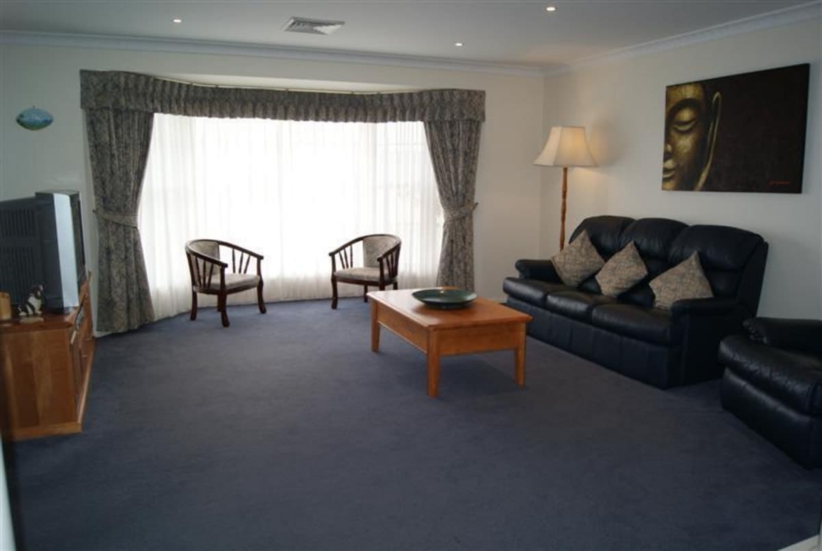 106 Casey Drive, SINGLETON NSW 2330, Singleton - Thumbnail 2