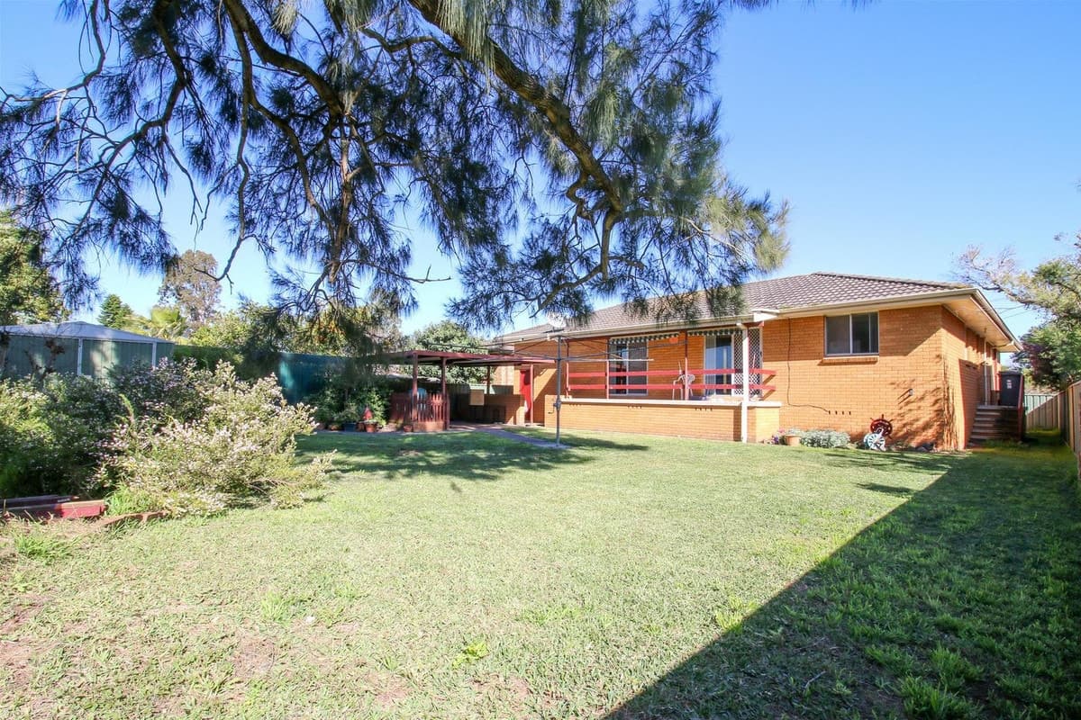 20 Brucedale Avenue, SINGLETON NSW 2330, Singleton - Thumbnail 2