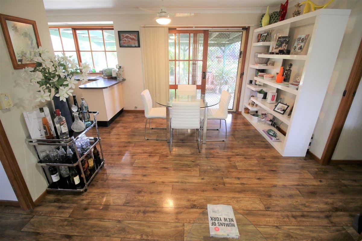 4 Acacia Circuit, SINGLETON NSW 2330, Singleton - Thumbnail 2
