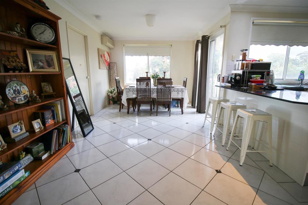 22 Lloyd Jones Drive, SINGLETON NSW 2330, Singleton - Thumbnail 2