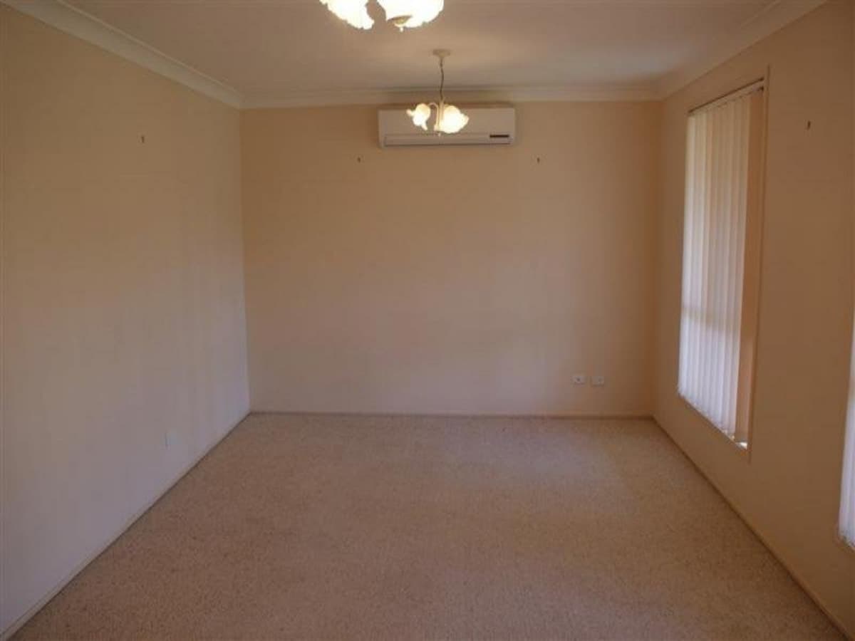 27 Robinson Way, SINGLETON NSW 2330, Singleton - Thumbnail 4