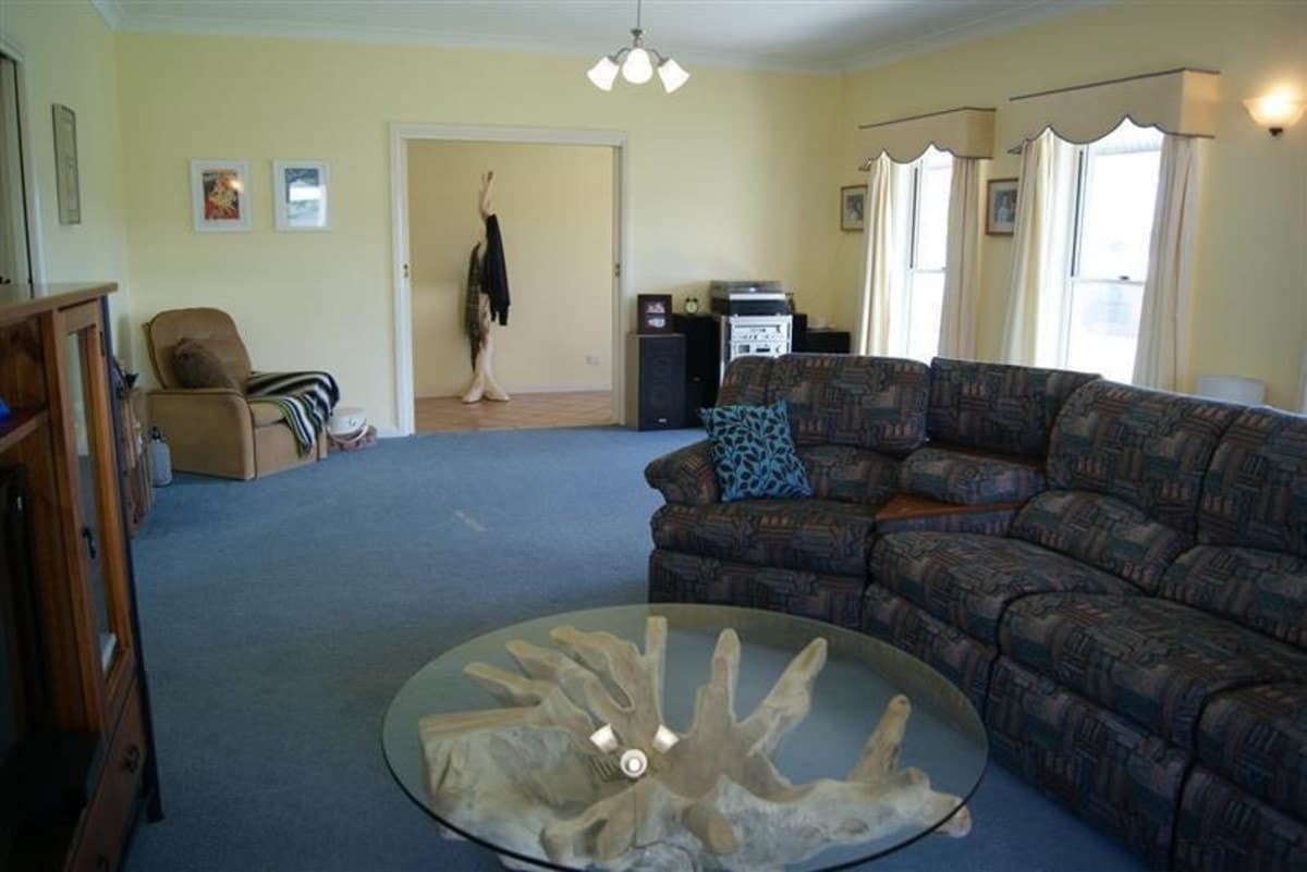 2 Gentle Close, SINGLETON NSW 2330, Singleton - Thumbnail 8