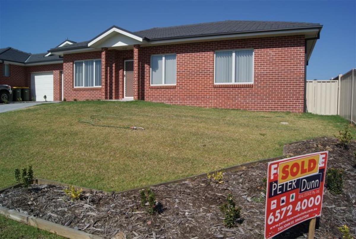 2012 Completion...high Ceilings...3rd Wc, $371,000, Singleton - Image 1