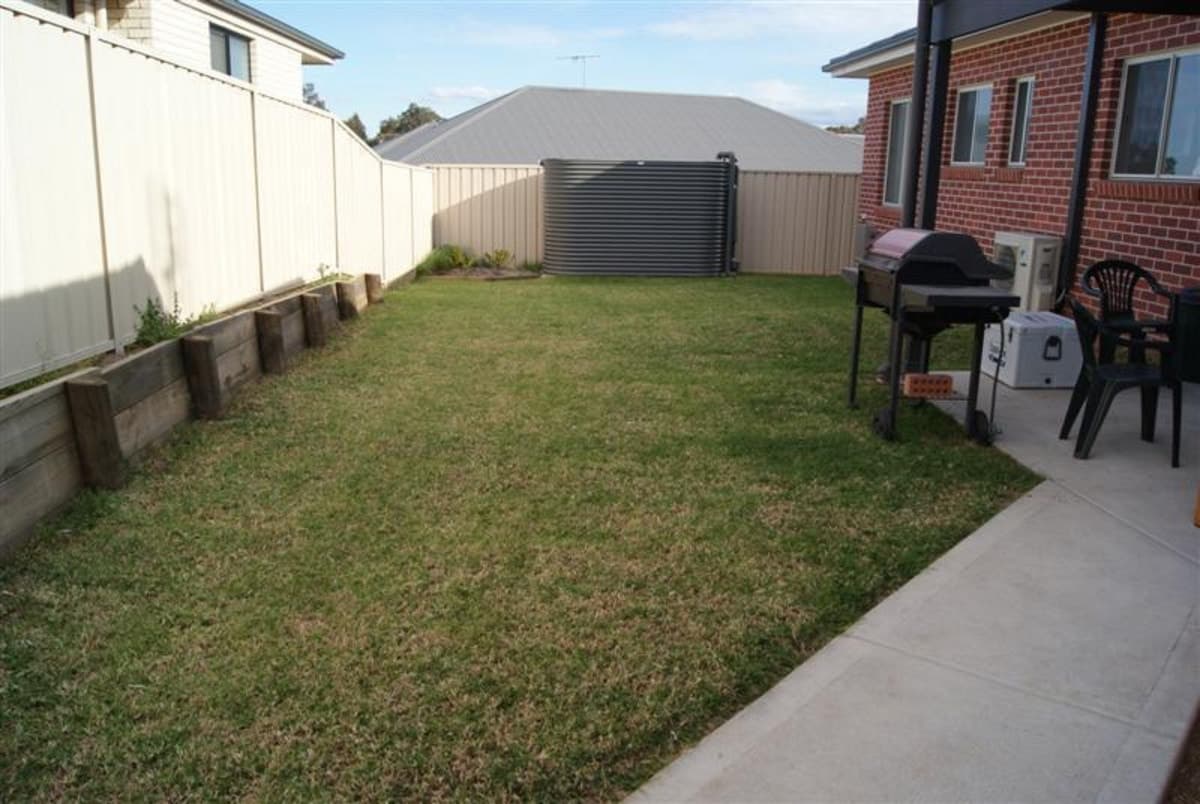 2012 Completion...high Ceilings...3rd Wc, $371,000, Singleton - Thumbnail 3