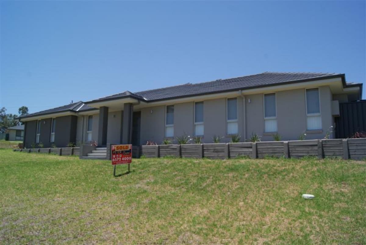 2 Joss Close, SINGLETON NSW 2330, Singleton - Image 1