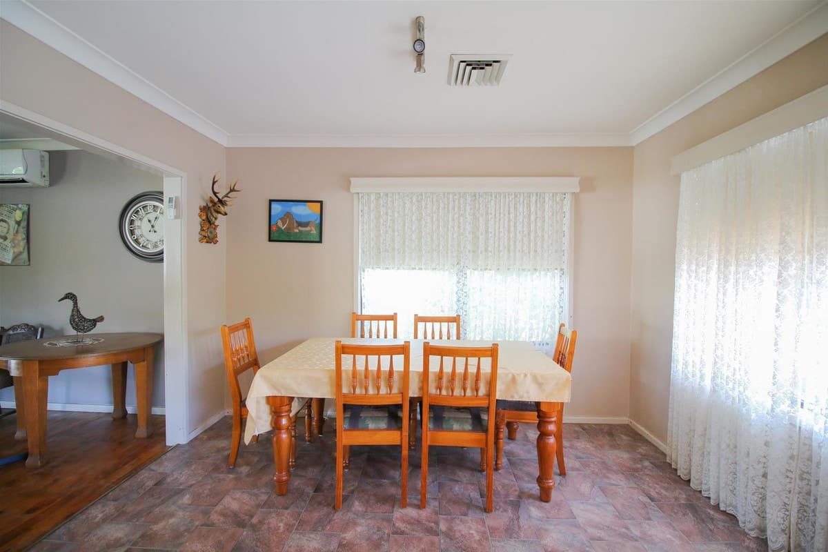 24 Bishopgate Street, SINGLETON NSW 2330, Singleton - Thumbnail 5
