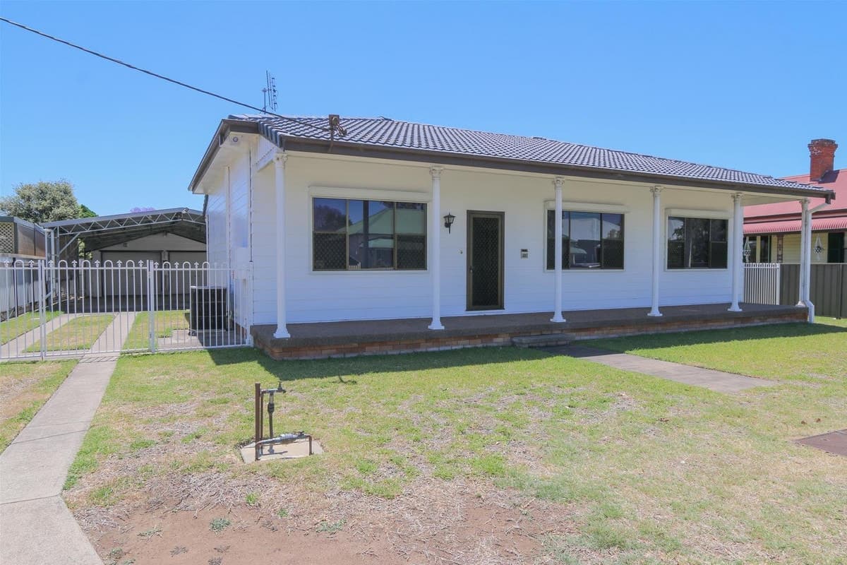 22 Pitt Street, SINGLETON NSW 2330, Singleton - Image 1