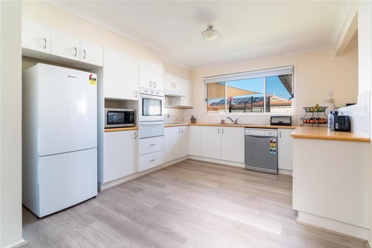8 The Grove, SINGLETON NSW 2330, Singleton - Thumbnail 4