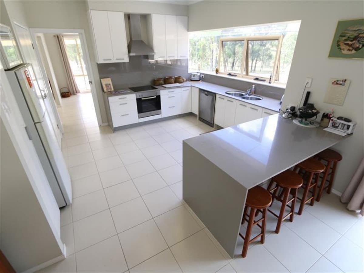 22 Lester Close, SINGLETON NSW 2330, Singleton - Thumbnail 2