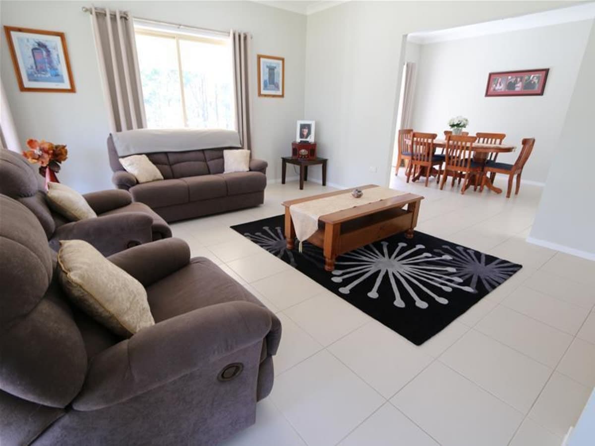 22 Lester Close, SINGLETON NSW 2330, Singleton - Thumbnail 3