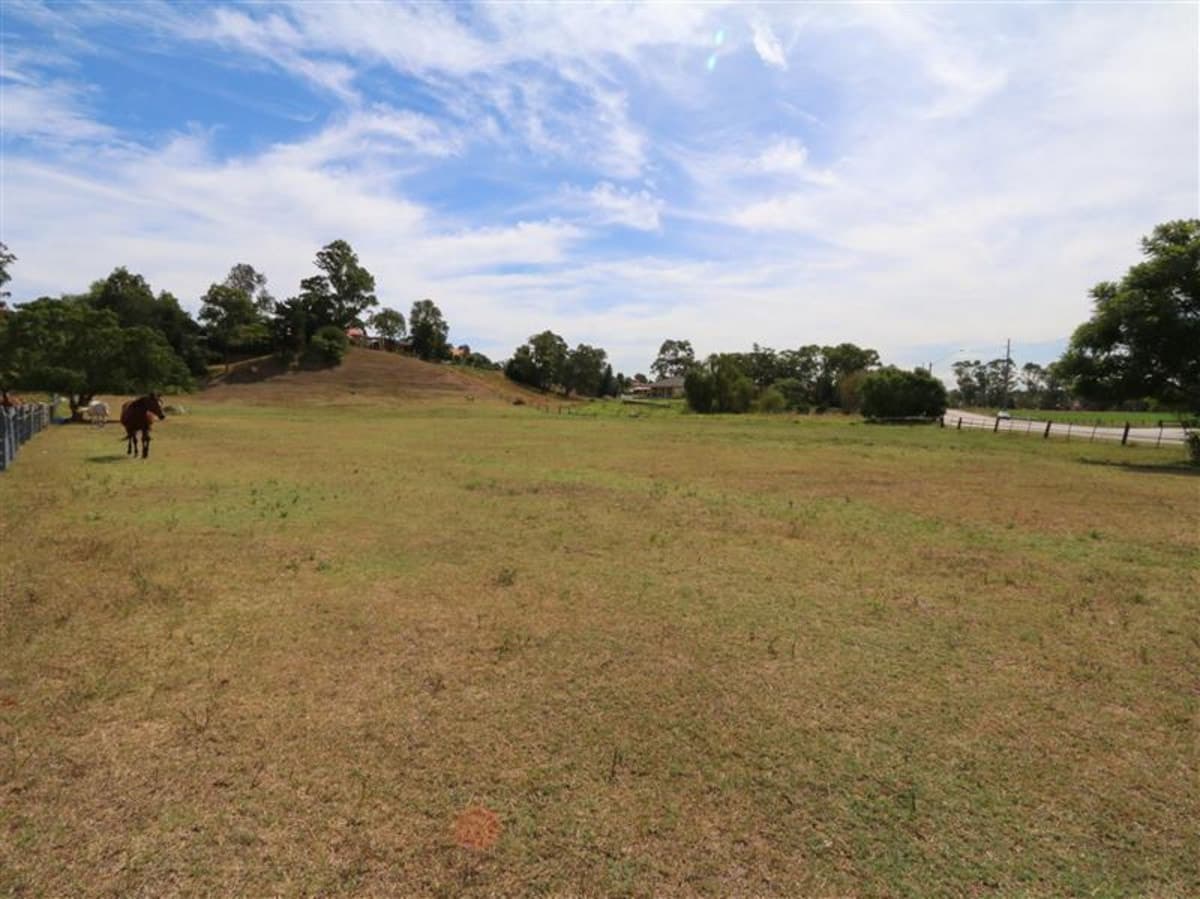 75 Bridgman Road, SINGLETON NSW 2330, Singleton - Thumbnail 3