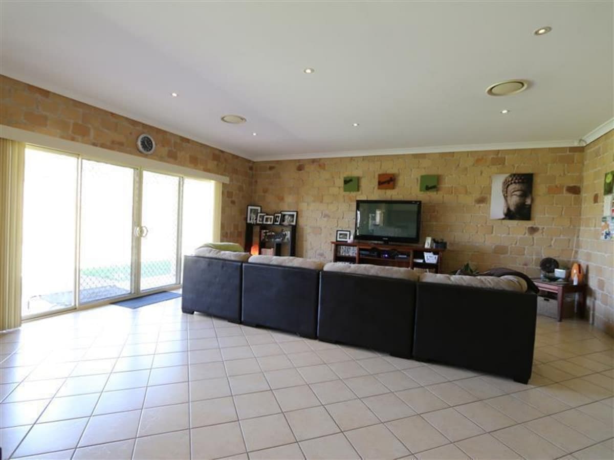 75 Bridgman Road, SINGLETON NSW 2330, Singleton - Thumbnail 6