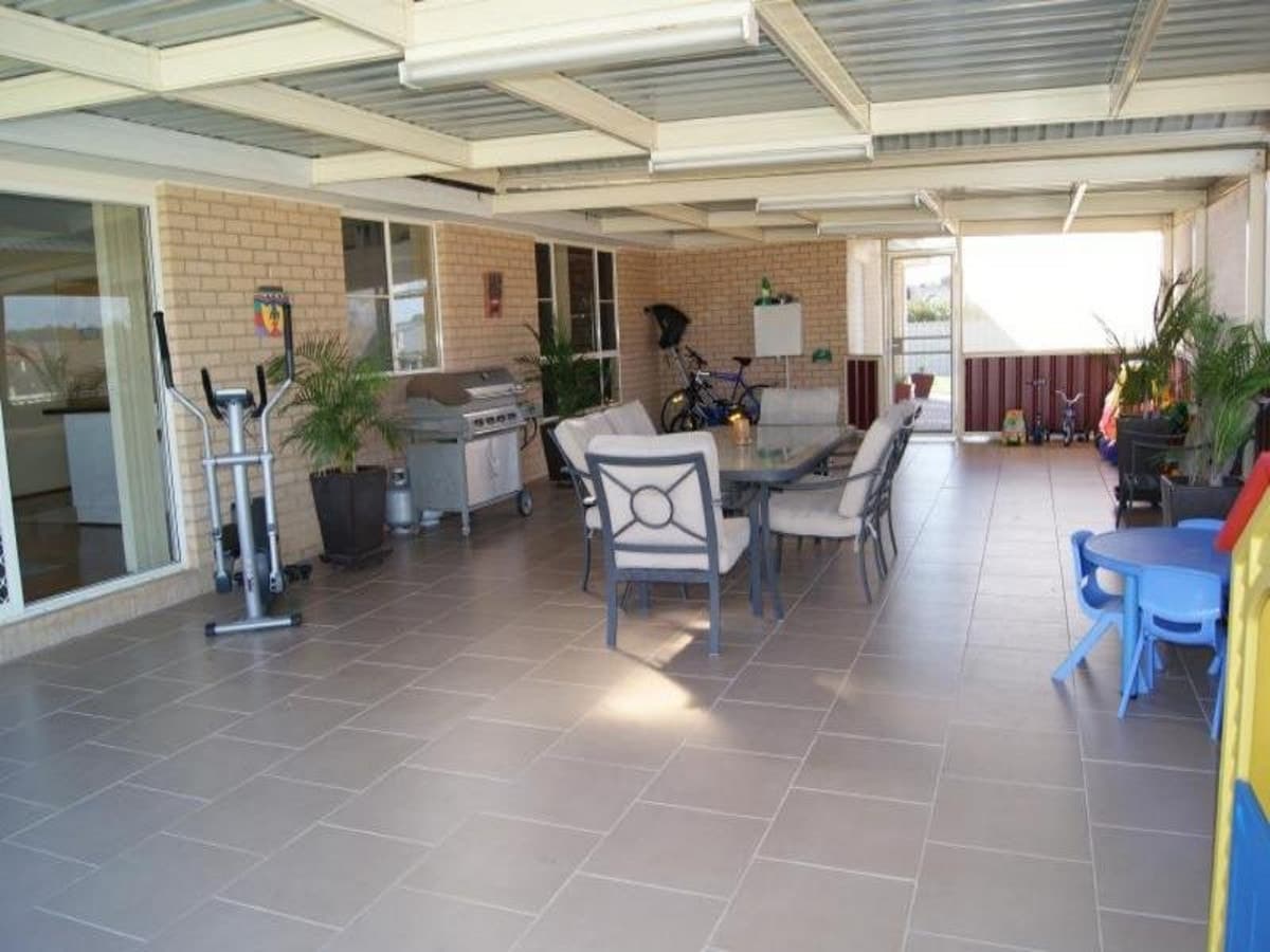 10 The Grove, SINGLETON NSW 2330, Singleton - Image 1