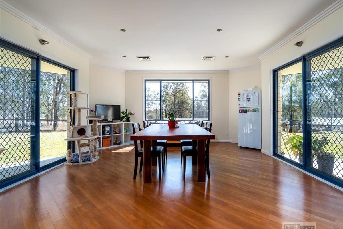 33 Belmadar Way, SINGLETON NSW 2330, Singleton - Thumbnail 2