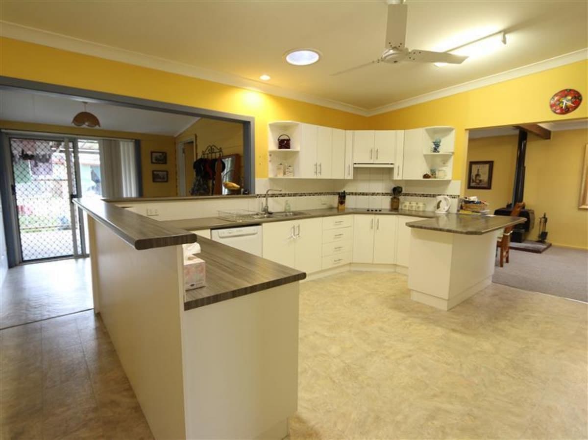42 Castlereagh Street, SINGLETON NSW 2330, Singleton - Thumbnail 2
