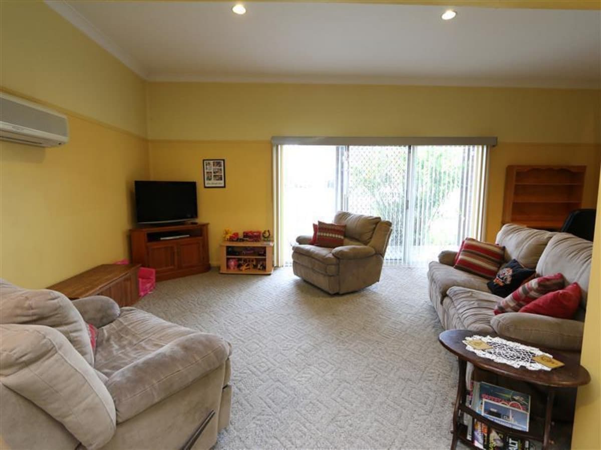 42 Castlereagh Street, SINGLETON NSW 2330, Singleton - Thumbnail 3