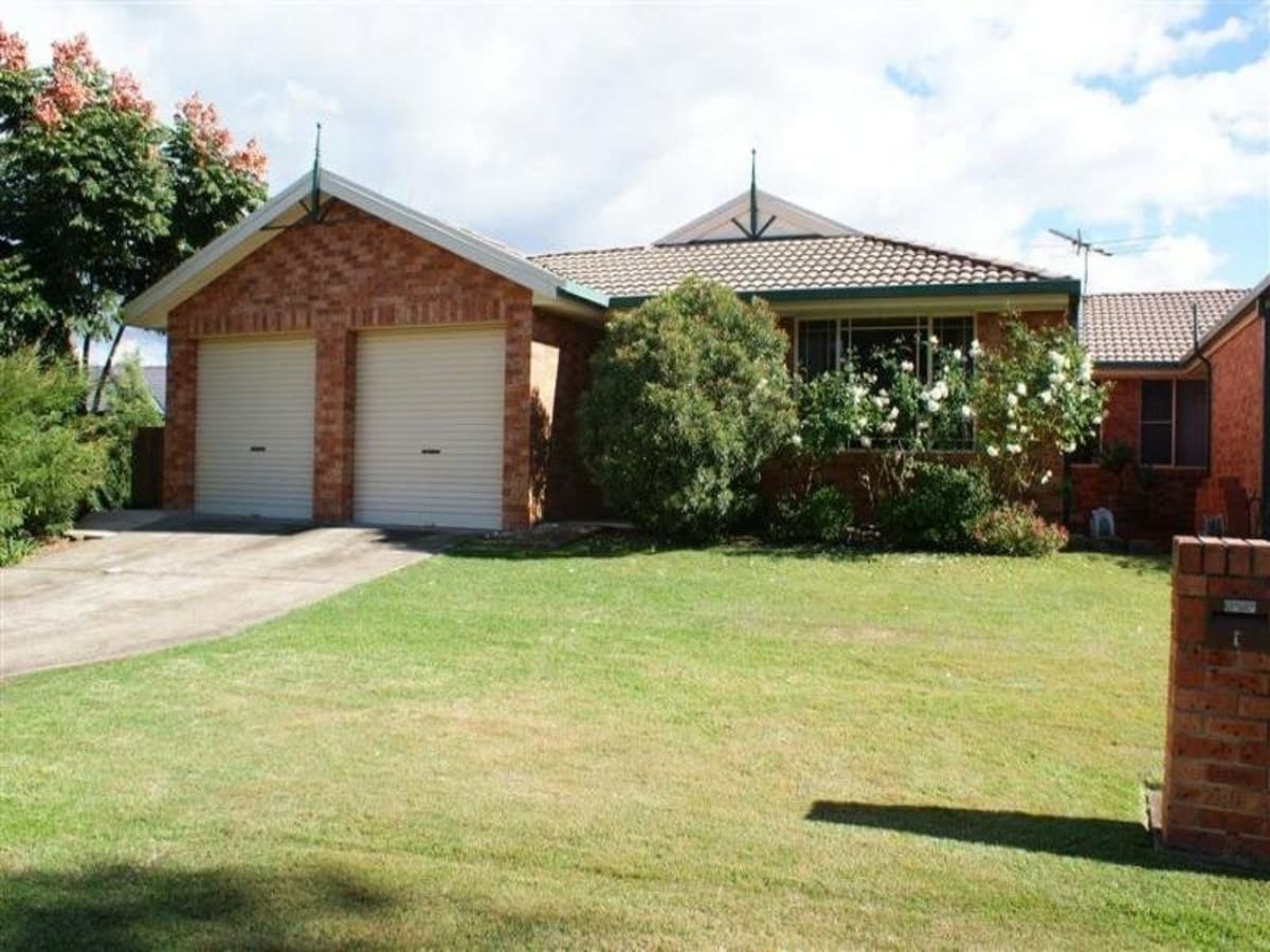 1 / 20 Lachlan Avenue, SINGLETON NSW 2330, Singleton - Image 1