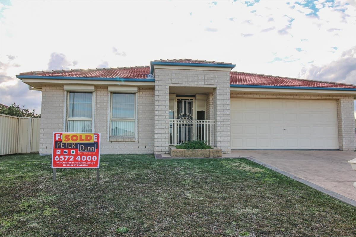 11 Nelson Drive, SINGLETON NSW 2330, Singleton - Image 1
