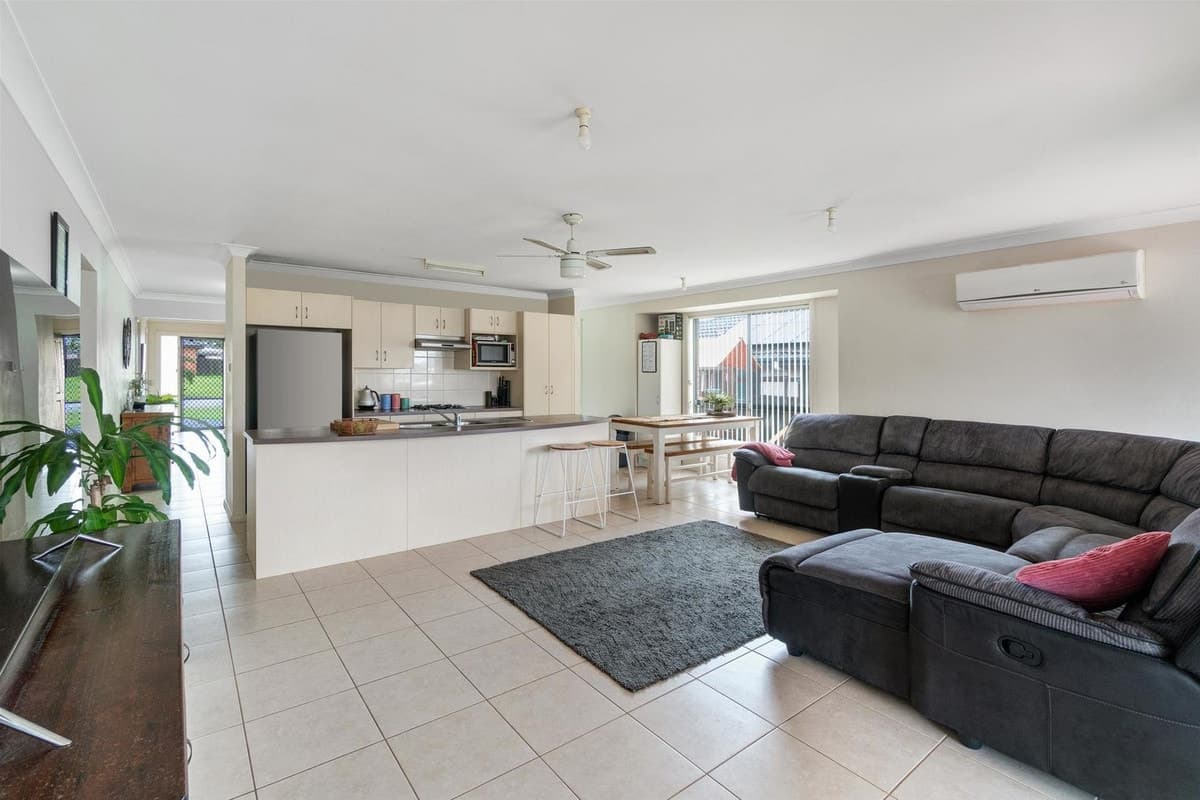 107 Casey Drive, SINGLETON NSW 2330, Singleton - Thumbnail 2