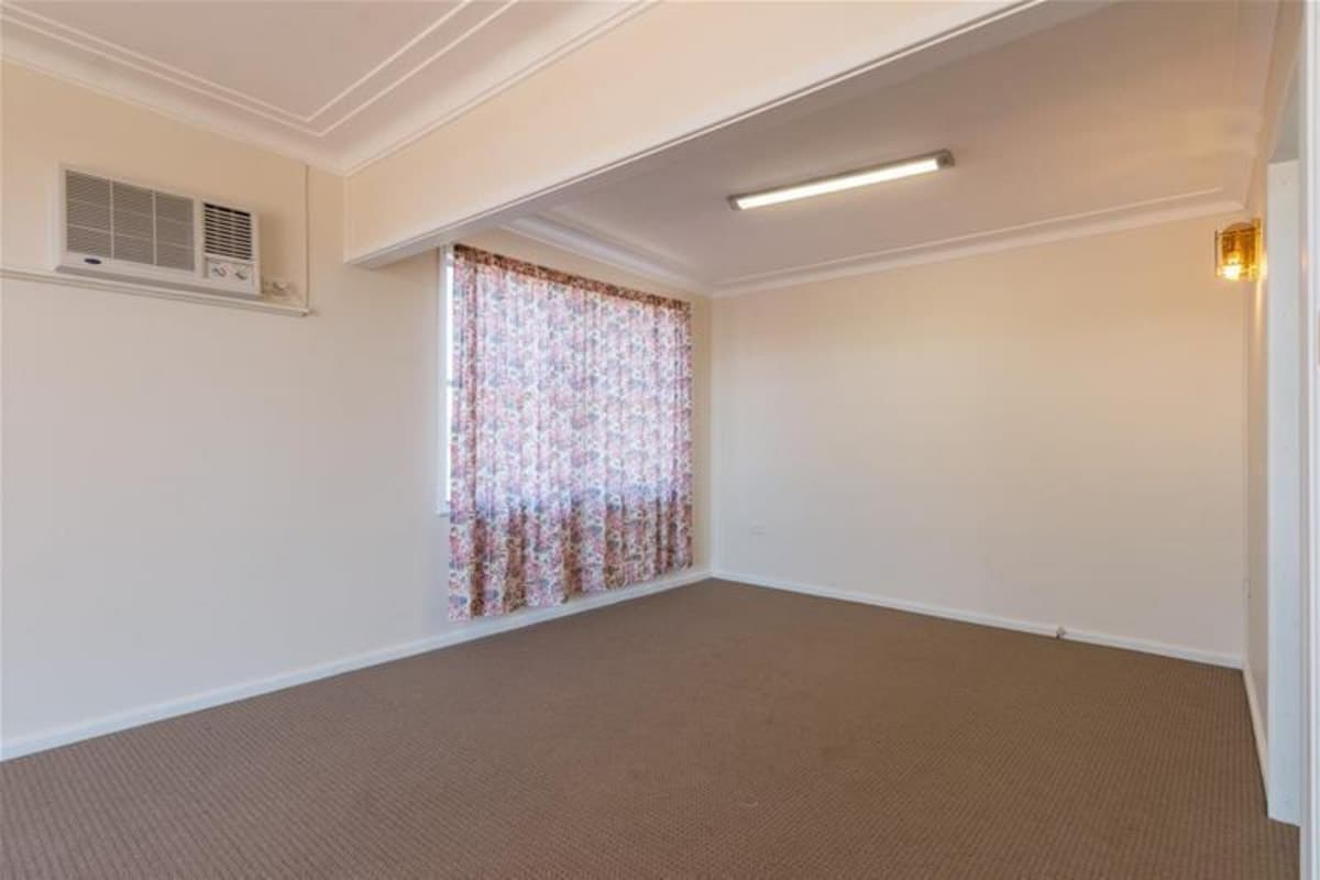 14 Edinburgh Avenue, Singleton NSW 2330, Singleton - Thumbnail 2