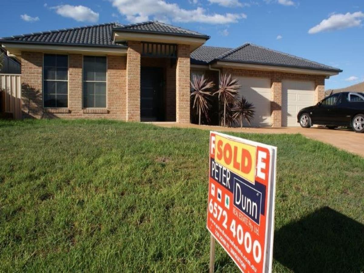 35 Nelson Drive, SINGLETON NSW 2330, Singleton - Image 1