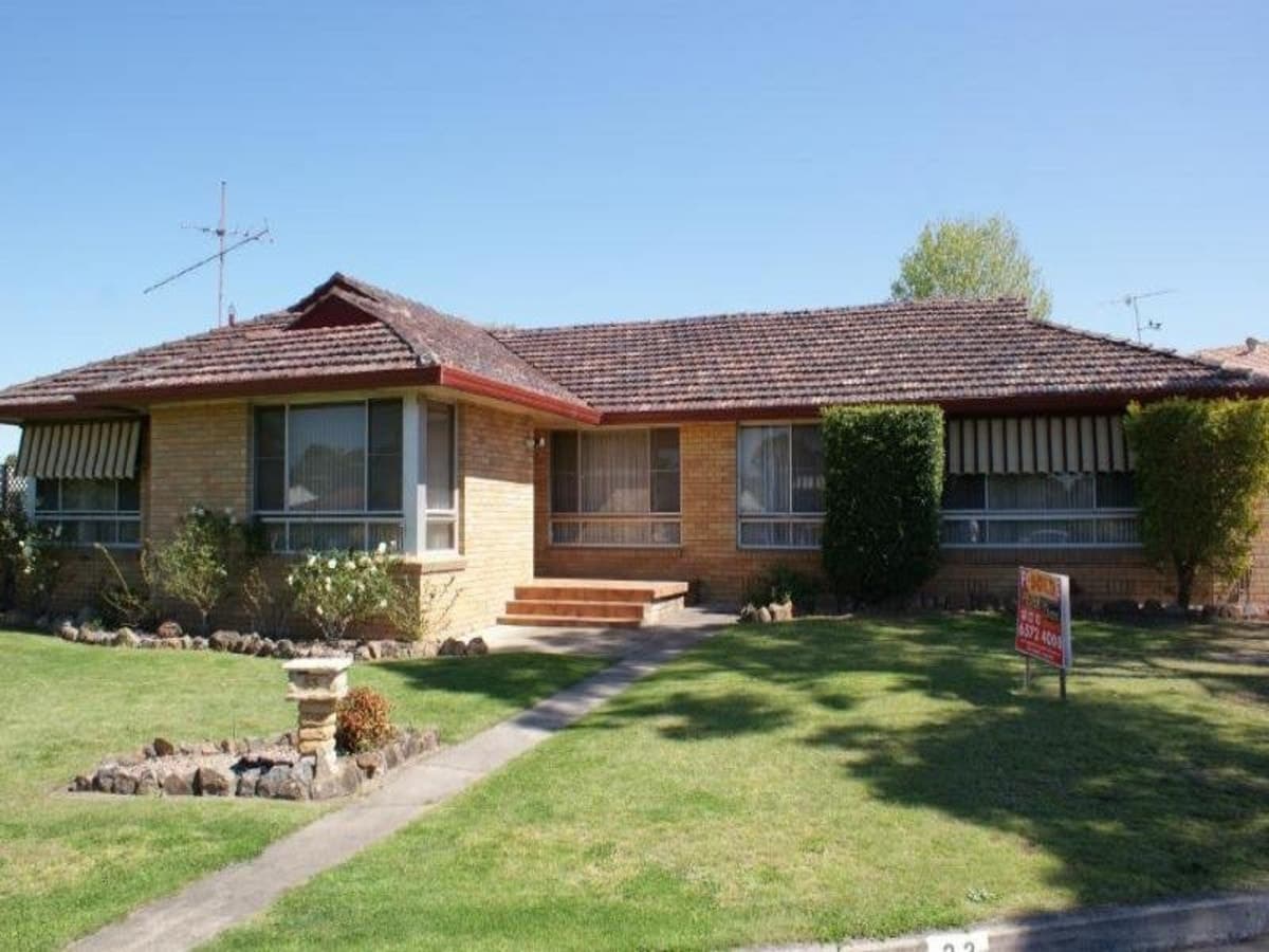 33 Lawson Avenue, SINGLETON NSW 2330, Singleton - Image 1