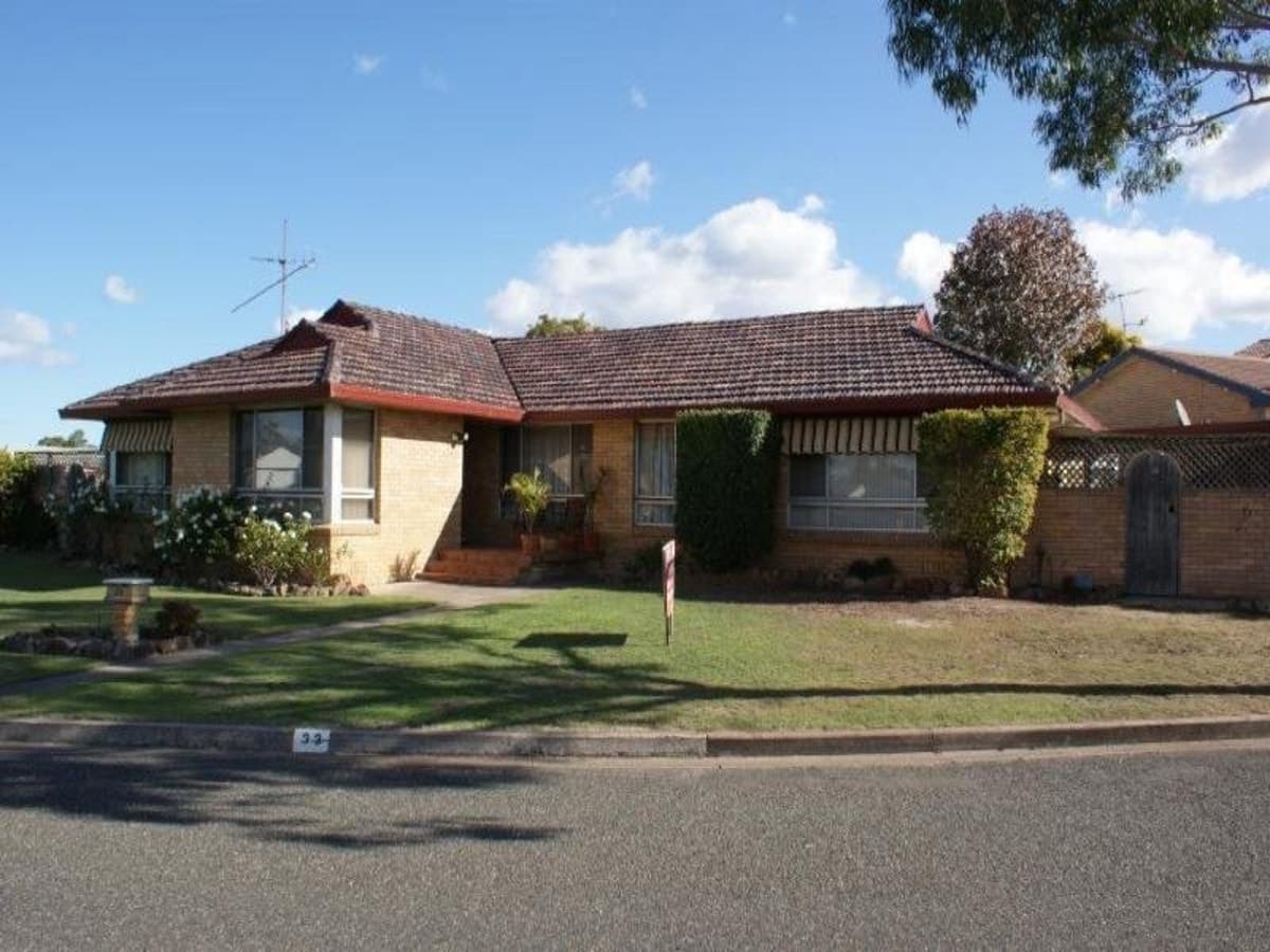 33 Lawson Avenue, SINGLETON NSW 2330, Singleton - Thumbnail 2