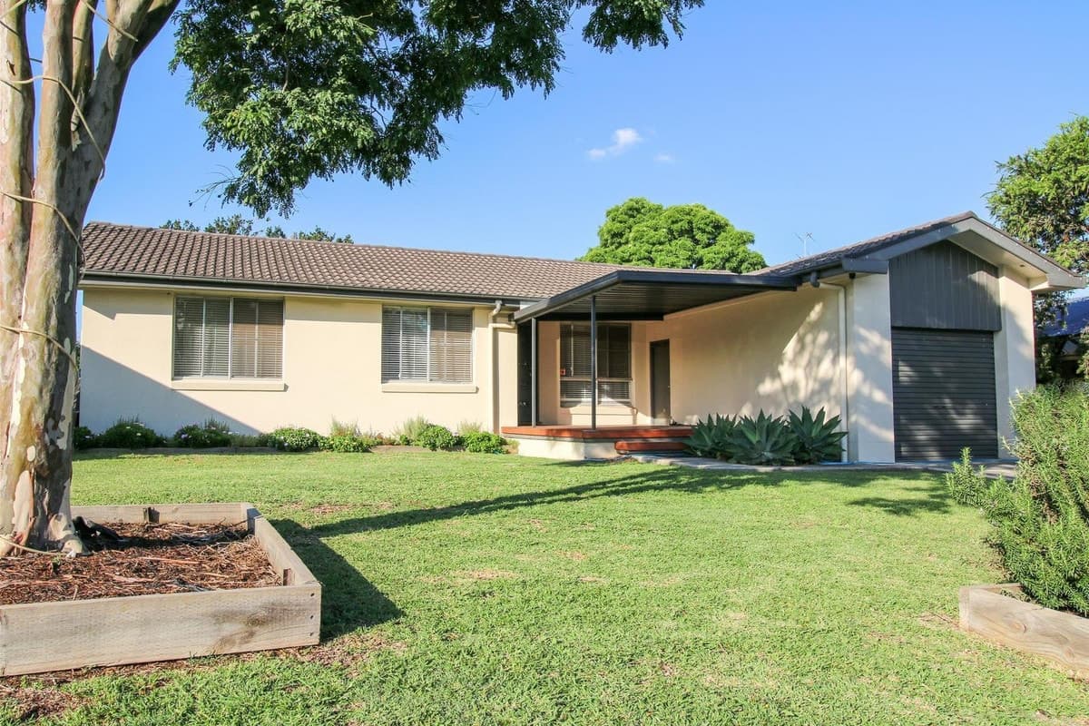 19 James Cook Avenue, SINGLETON NSW 2330, Singleton - Image 1
