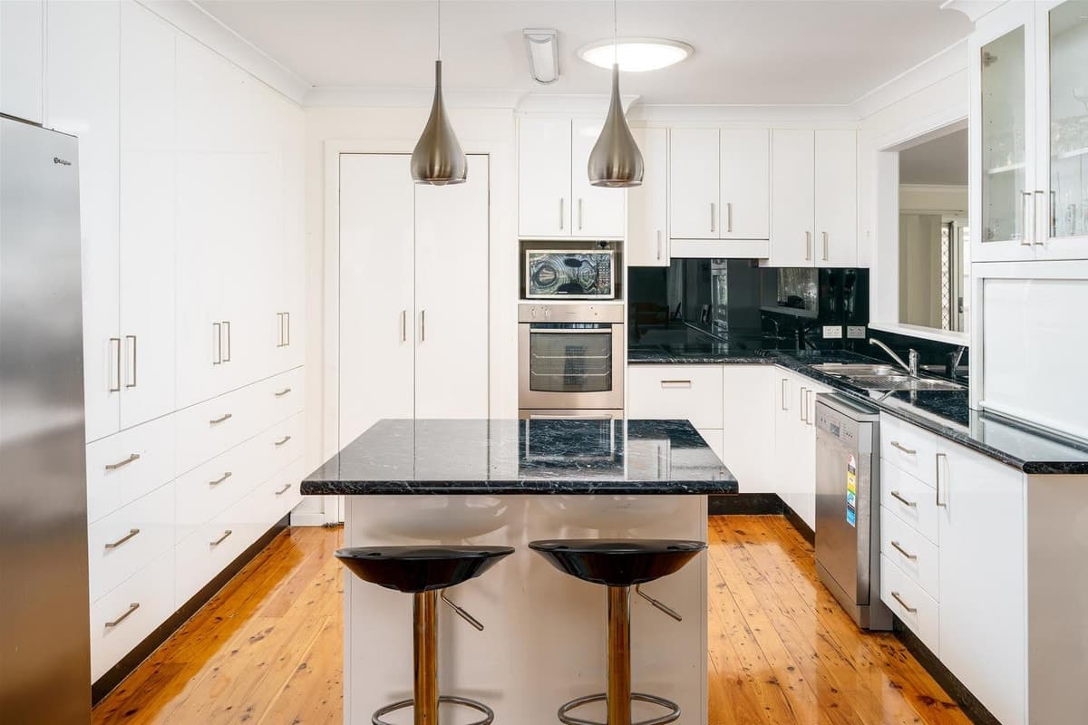 34 Greenwood Avenue, SINGLETON NSW 2330, Singleton - Thumbnail 2