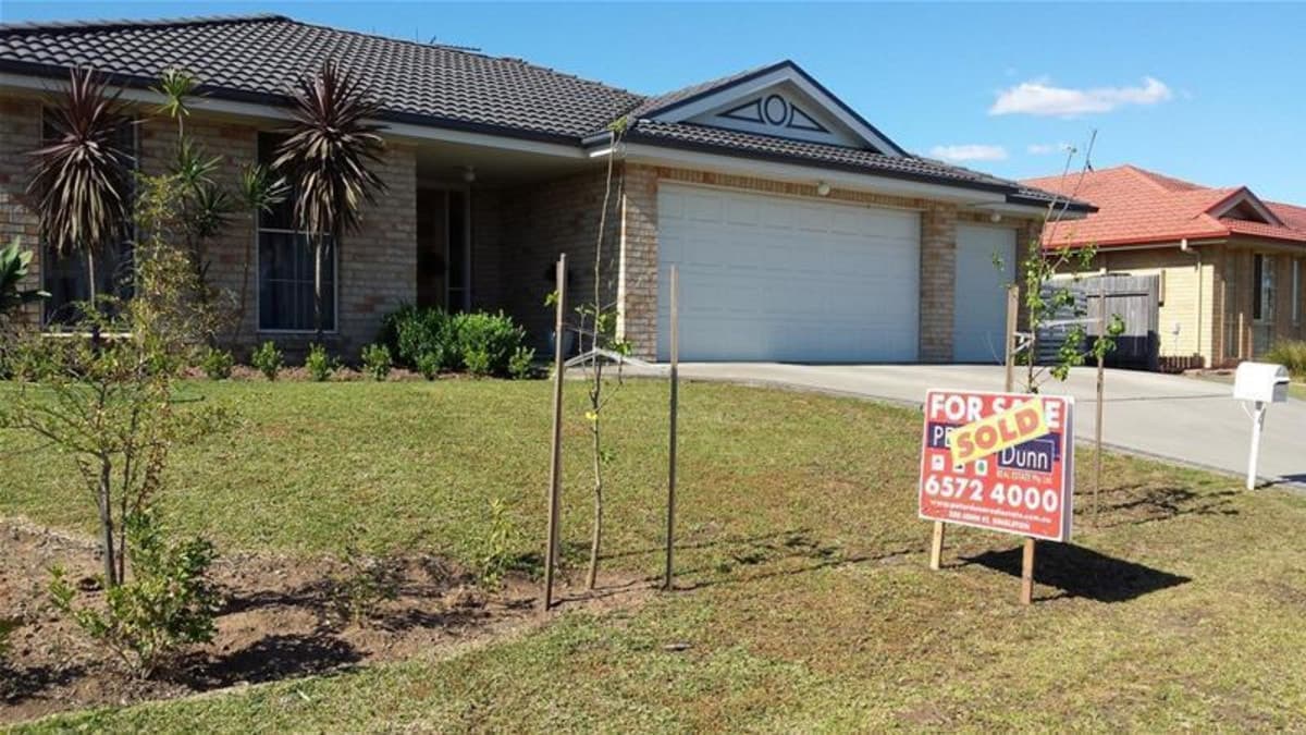 110 Casey Drive, SINGLETON NSW 2330, Singleton - Image 1
