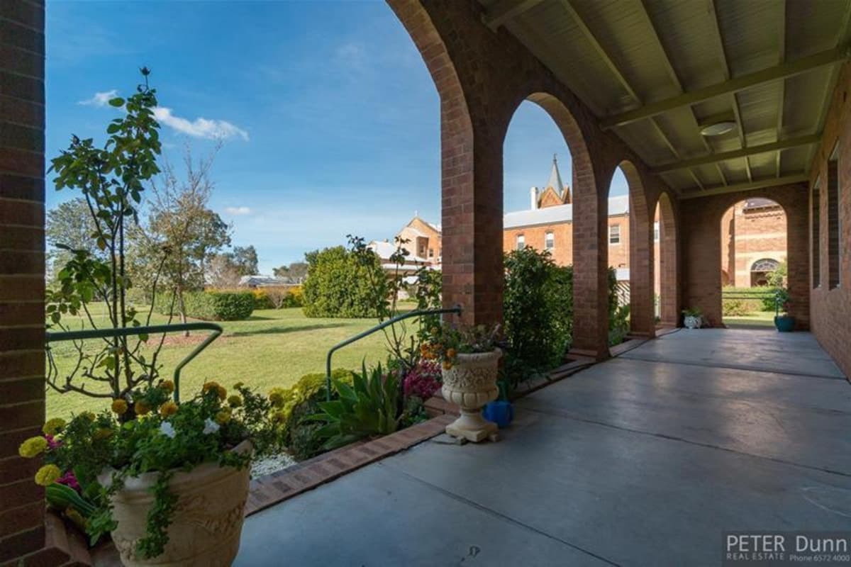 1 / 8 Combo Lane, SINGLETON NSW 2330, Singleton - Image 1
