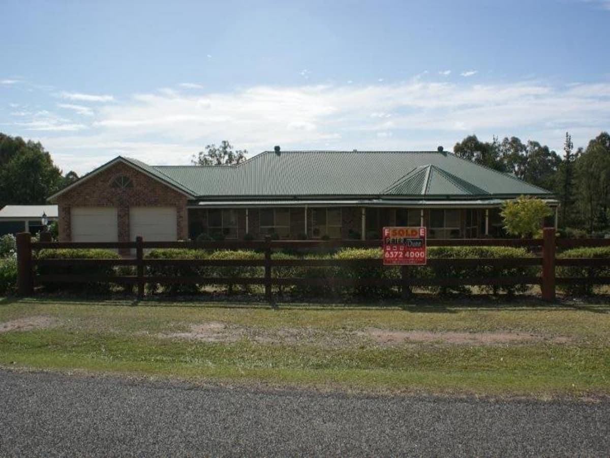 2 Llanrian Drive, SINGLETON NSW 2330, Singleton - Image 1