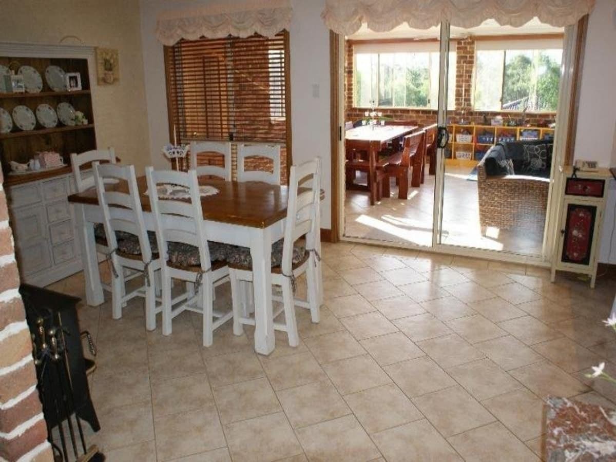 2 Llanrian Drive, SINGLETON NSW 2330, Singleton - Thumbnail 2