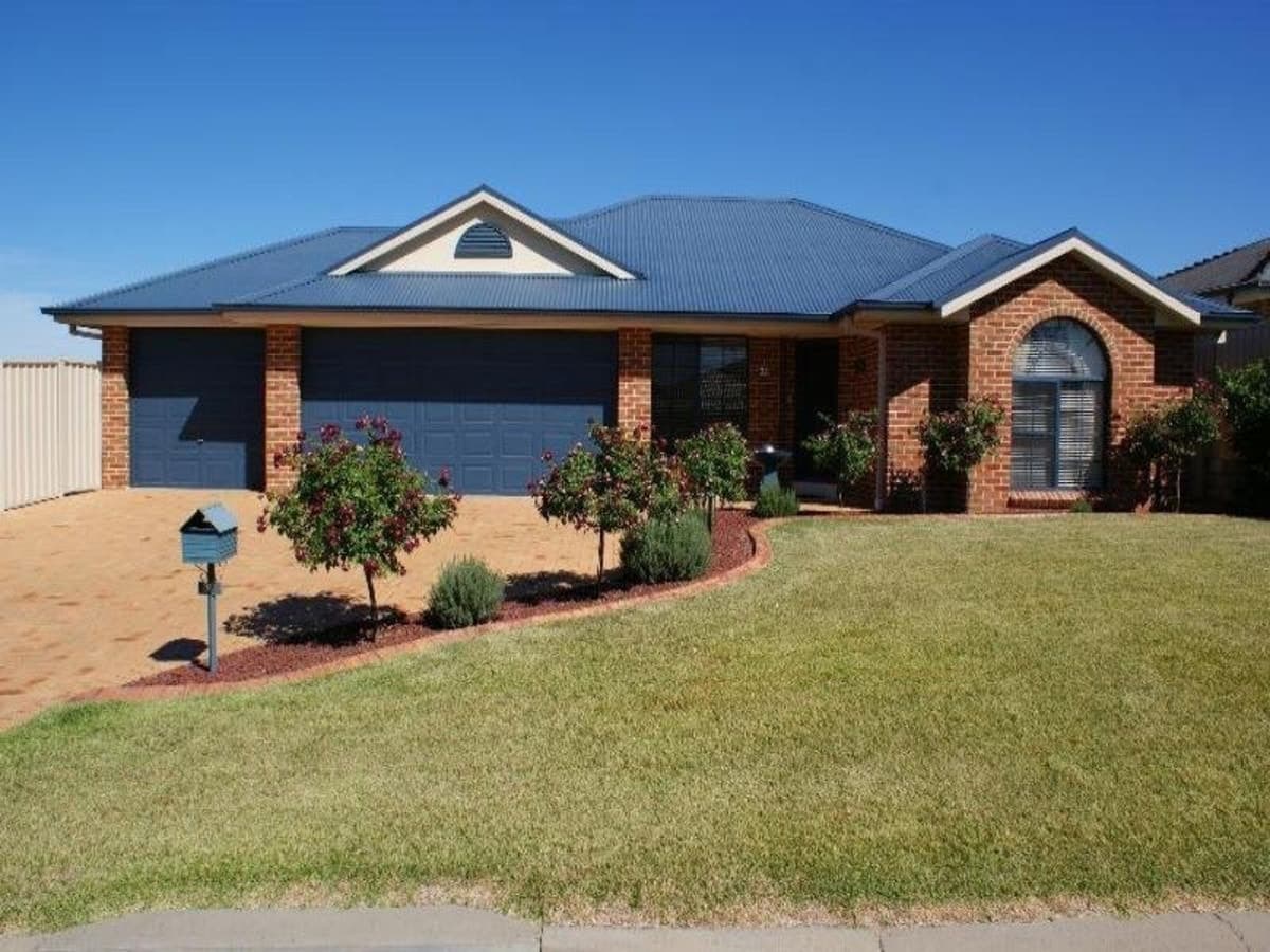 SINGLETON HEIGHTS NSW 2330, Singleton Heights - Image 1