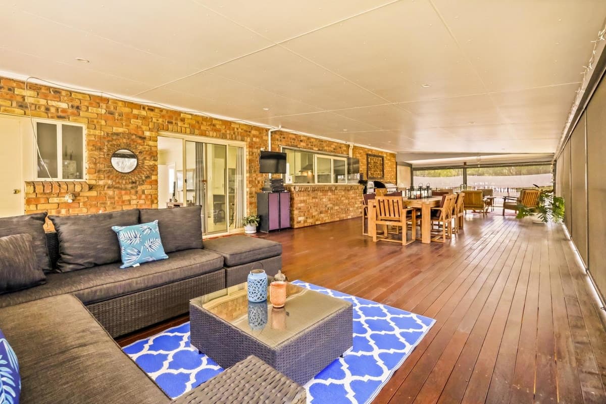 22 Lester Close "The Retreat", Singleton NSW 2330, Singleton - Thumbnail 2