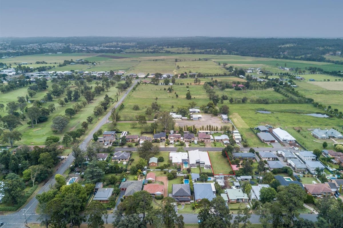 13 West Cranston Avenue, Singleton NSW 2330, Singleton - Thumbnail 2