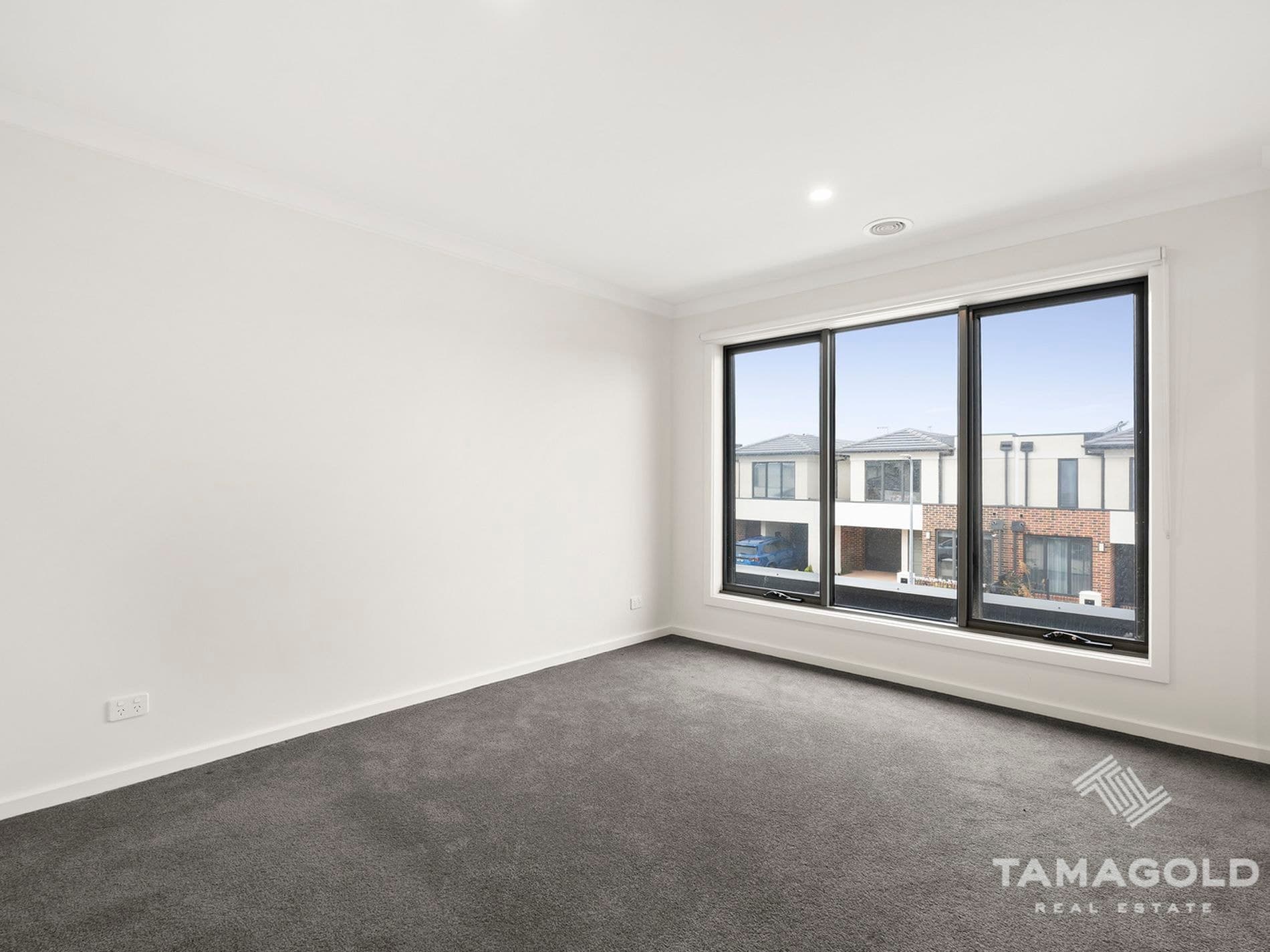 NARRE WARREN, Narre Warren - Thumbnail 4